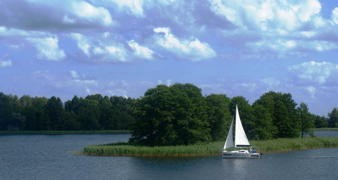 Dom Nad Jeziorem Mazury Pomost Segment 1 Kozin Экстерьер фото